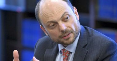Stire din Actualitate : Emmanuel Macron salută curajul şi lupta opozantului rus Vladimir Kara-Murza