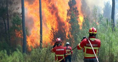 Stire din Actualitate : MAE: Atenţionare de călătorie pentru Republica Portugheză - risc major de producere a unor incendii