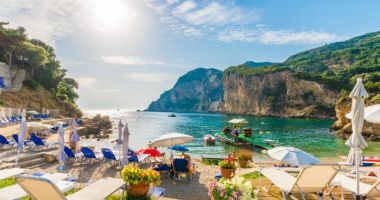 Stire din Economie : Ce au ales turiştii români vara aceasta: relaxare pe plajele din Grecia, sejururi în Milano şi Roma