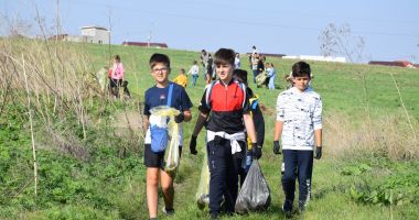 Stire din Social : Comuna Cumpăna se alătură și în acest an campaniei „Let's Do It, Romania!”