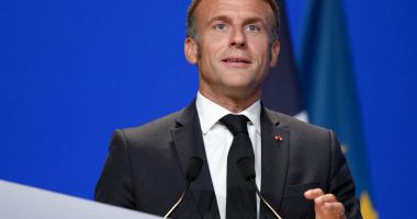 Stire din Actualitate : Macron: Relaţia Franţei cu Rusia va trebui regândită după război