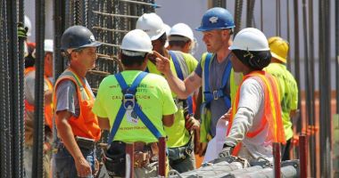 Stire din Economie : Banking, construcţii, bursă. INFO economic