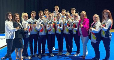 Stire din Sport : Aerobicii tricolori, medaliaţi cu argint la Campionatele Mondiale de la Pesaro