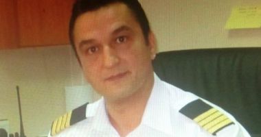 Stire din Economie : Comandantul Rădulescu, de pe „Hyundai Privilege”: „Ne salută navele care ne întâlnesc pe mare, ne felicită în VHF!”