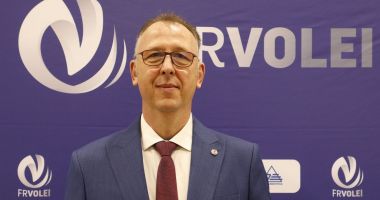 Stire din Sport : Adin Cojocaru, reales în funcţia de preşedinte al Federaţiei Române de Volei