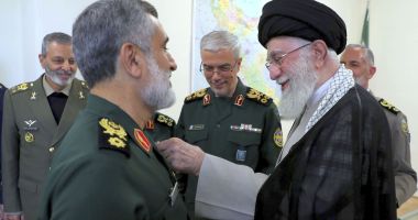 Stire din Actualitate : General al Gardienilor Revoluţiei, decorat de ayatollahul Khamenei