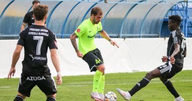 Stire din Sport : Fotbal: FC Farul Constanţa, victorie la limită în amicalul cu Unirea Slobozia