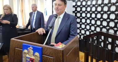 Stire din Politică-Administrație : Constanţa are un nou CJC sub conducerea liberalului Florin Mitroi. “Vrem să luăm cele mai bune decizii pentru judeţ”