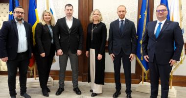 Stire din Economie : Ambasadorul Estoniei în România, Bulgaria şi Moldova, vizită în portul Constanţa