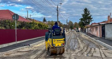 Stire din Social : Primăria Constanţa: Tot mai multe străzi din cartierul Palas sunt reabilitate