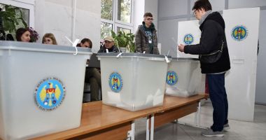 Stire din Actualitate : Confruntare între Maia Sandu şi Alexandr Stoianoglo, în turul al doilea al alegerilor prezidenţiale din Republica Moldova