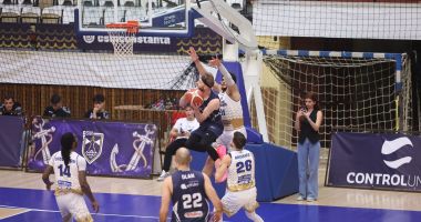Stire din Sport : Show sub panou! 200 de puncte marcate în duelul CSM Constanţa - CSO Voluntari
