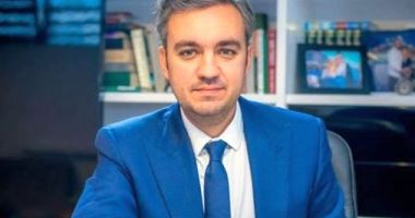 Stire din Economie : George Niculescu: „La 31 august, am depăşit ţinta de 2.000 MW instalaţi de prosumatori”