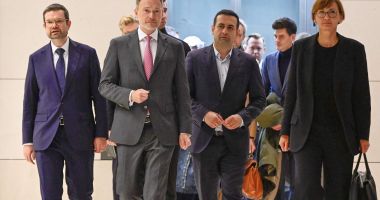 Stire din Actualitate : Criză politică în Germania. Miniştrii liberali părăsesc guvernul de coaliţie al lui Scholz