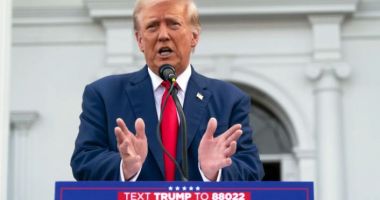 Stire din Actualitate : Donald Trump promite o armată puternică şi sfârşitul războaielor din Orientul Mijlociu şi Ucraina