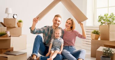 Stire din Economie : Producţie de ţiţei, asigurări, importuri de gaze. INFO economic