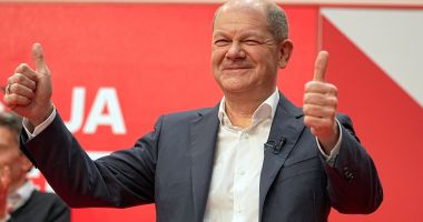 Stire din Actualitate : Social-democraţii l-au desemnat pe Scholz drept candidat la un nou mandat de cancelar al Germaniei