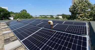 Stire din Economie : Panouri fotovoltaice pe blocuri! Buget de 150 milioane de lei pentru Programul Urban Up