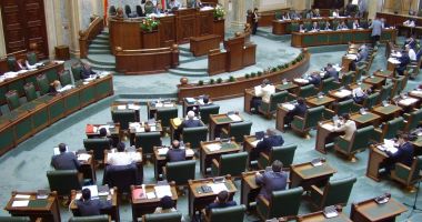 Stire din Politică-Administrație : Alegeri parlamentare, rezultate provizorii Senat: PSD - 22,77%, AUR - 18,14%, PNL - 14,43%