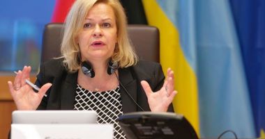 Stire din Actualitate : Ministrul de interne german avertizează cu privire la riscul crescut al unei confruntări între Rusia şi NATO