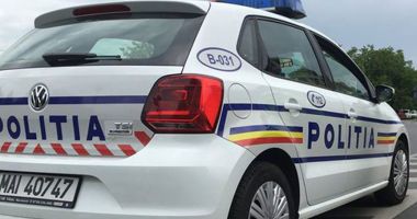 Stire din Eveniment : Accident rutier în zona podului din Agigea. Un autoturism s-a răsturnat