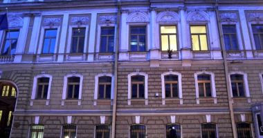 Stire din Actualitate : Rusia închide consulatul polonez din Sankt Petersburg şi expulzează trei diplomaţi