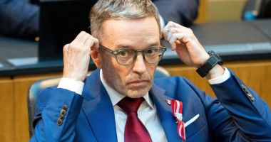 Stire din Actualitate : Parlamentul austriac i-a ridicat imunitatea liderului extremei drepte Herbert Kickl