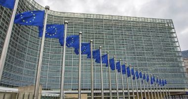 Stire din Actualitate : Comisia Europeană adoptă un cadru de ajutor pentru ţările est-europene împotriva atacurilor hibride