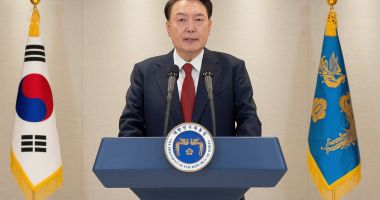 Stire din Actualitate : Parlamentul sud-coreean l-a destituit pe preşedintele Suk Yeol Yoon