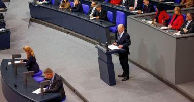 Stire din Actualitate : Cancelarul Olaf Scholz a pierdut votul de încredere în parlament. Urmează alegeri anticipate