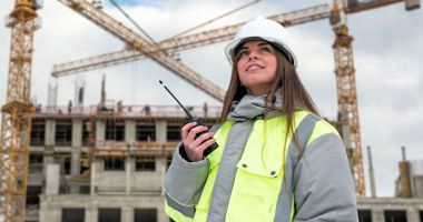 Stire din Economie : Servicii de piaţă, construcţii, energie. INFO economic