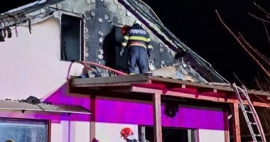 Incendiu devastator în localitatea Siminoc! O casă a fost cuprinsă de flăcări - 2