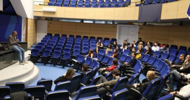 Stire din Sport : Reuniune de succes a absolvenţilor ANF şi UEFA Academy, la Casa Fotbalului