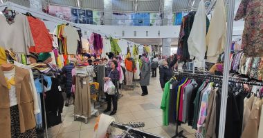 Stire din Economie : Cumpărături de weekend! Firmele se întrec în oferte speciale şi reduceri consistente la TINIMTEX