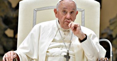 Stire din Actualitate : Biserica Catolică pregătită pentru o dată unică a sărbătorii Paştelui