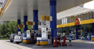 Stire din Economie : N-ai producţie, creşti acciza! Românii vor plăti bani mai mulţi pentru carburanţi, băutură şi tutun