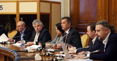 Stire din Economie : Sorin Grindeanu: „Proiectele de dezvoltare a Portului Constanţa vor continua şi în 2025”