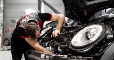 Stire din Economie : Service-uri auto fără autorizaţie! Concurenţă neloială şi risc major pentru siguranţa rutieră
