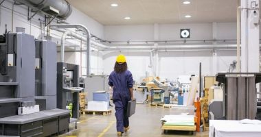 Stire din Economie : Infrastructură rutieră, producţie industrială, piaţa de fuziuni şi achiziţii. INFO economic