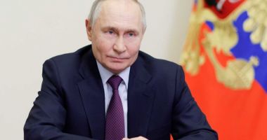 Stire din Actualitate : Kremlin: Vladimir Putin, gata să negocieze cu Zelenski dacă este necesar