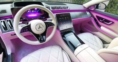 Stire din Economie : Tranzacţiile cu autoturisme de lux, în vizorul ANAF. Ce recomandă agenţia