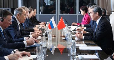 Stire din Actualitate : China susţine demersurile lui Donald Trump referitoare la Ucraina