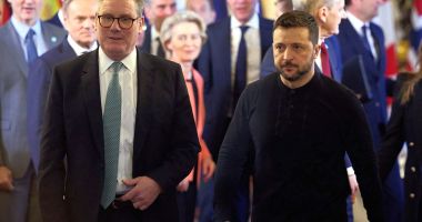 Stire din Actualitate : Volodimir Zelenski: „Un armistiţiu fără garanţii ar fi un eşec”