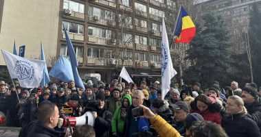 Stire din Economie : Muncitorii de la Şantierul Naval Damen Mangalia continuă protestele, pe 7 martie, la Bucureşti
