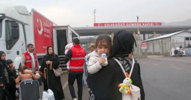 Stire din Actualitate : Peste 133.000 de sirieni refugiaţi în Turcia s-au întors în ţara lor de la căderea lui Assad