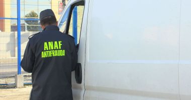 Stire din Economie : ANAF: Fraudă de peste un milion de lei în domeniul comerţului cu autoturisme second hand