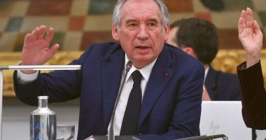 Stire din Actualitate : Parisul deschide uşa utilizării activelor ruseşti în cadrul Uniunii Europene