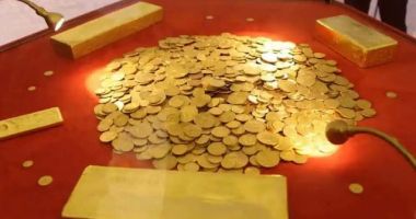Stire din Economie : Expoziţia „Tezaurul de aur al BNR trimis la Moscova”, deschisă la sediul Agenţiei BNR din Piteşti