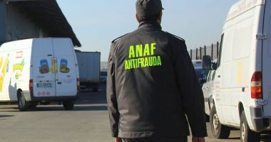 Stire din Economie : Antifrauda Fiscală: Amenzi şi confiscări de peste 3,82 milioane lei în centre comerciale en-gros şi en-detail