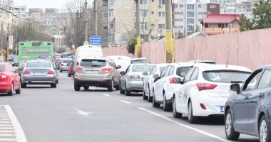 Stire din Economie : Asigurări: Plafonarea preţurilor RCA va fi prelungită cu încă trei luni
